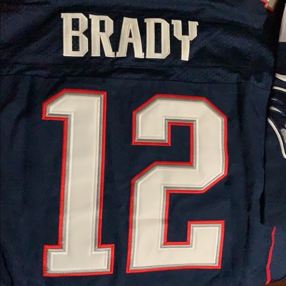Tom Brady #12 Patriots Jersey - Picture 7 of 8